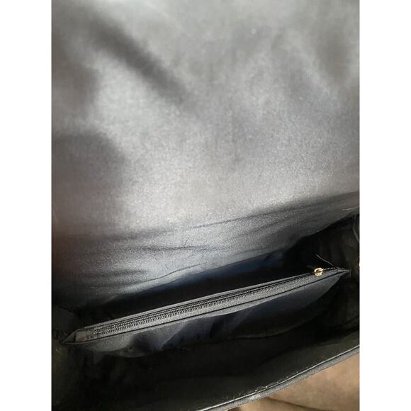 Elegant Black and Purple Floral Shoulder Bag - Picture 9 of 9